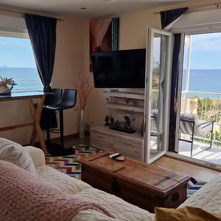 La Vista Penthouse Stunning View Private Balcony Apartment